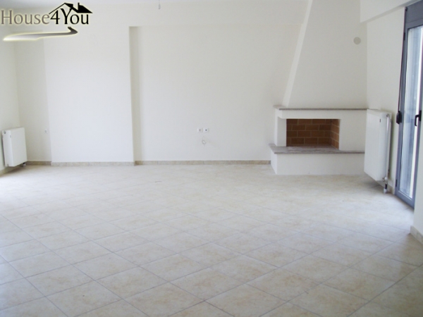 Πωλείται μεγάλο τεσσάρι σε κεντρική περιοχή στα Γιάννενα