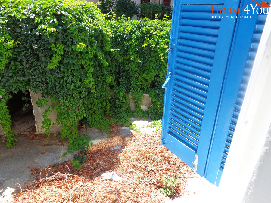 Πωλείται υπερυψωμένο ισόγειο οροφοδιαμέρισμα 166τμ. στο Κάστρο Ιωαννίνων