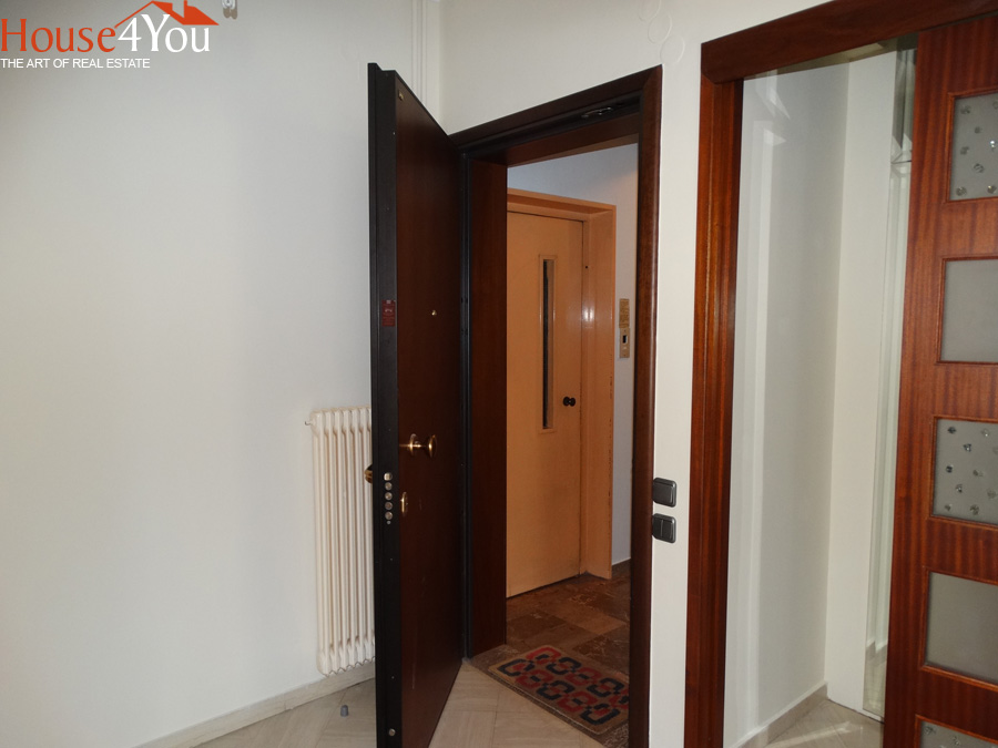 Ενοικιάζεται 3αρι διαμέρισμα 3ου ορόφου 108τ.μ. στο Κέντρο στα Ιωάννινα