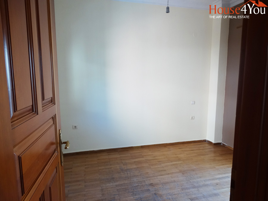 Ενοικιάζεται 2αρι 2ου ορόφου 50τ.μ. στους Αμπελόκηπους στα Ιωάννινα