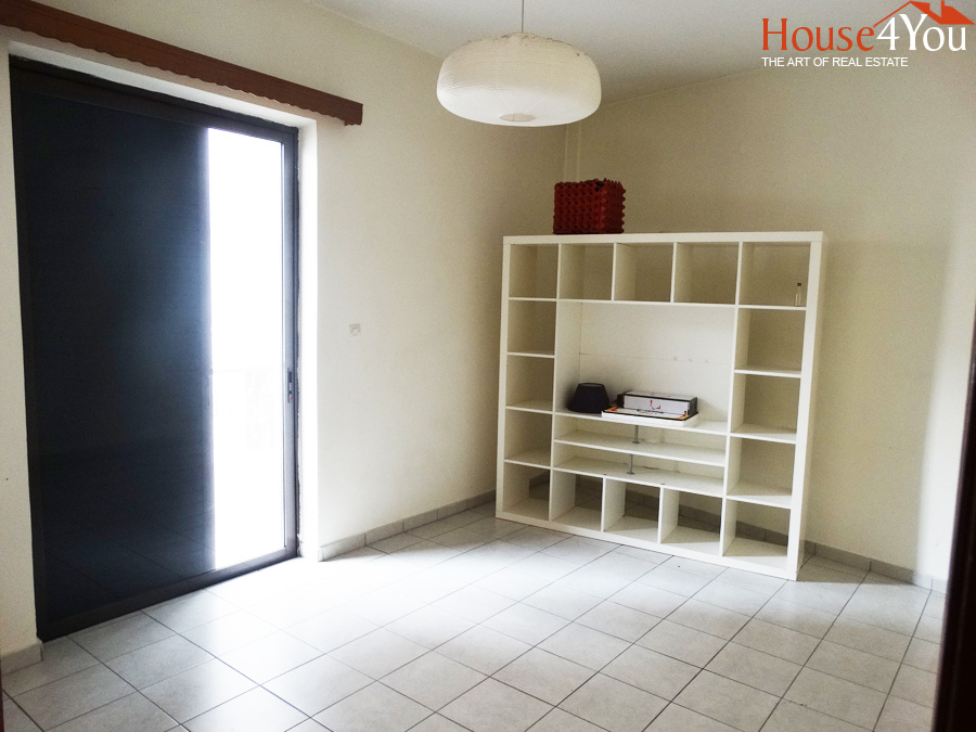 Ενοικιάζεται 3αρι Ενοικιάζεται 4αρι διαμέρισμα 1ου ορόφου 91τ.μ. στη Ρώμα στα Ιωάννινα1ου ορόφου 91τ.μ. στη Ρώμα στα Ιωάννινα