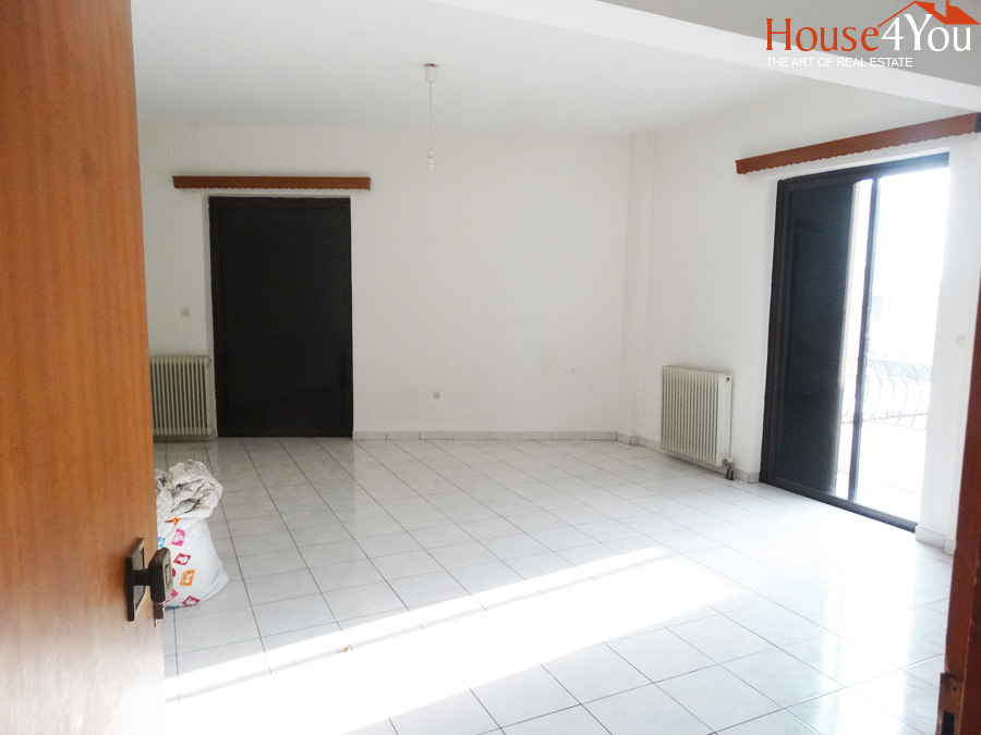 Ενοικιάζεται 3αρι διαμέρισμα 1ου ορόφου 78τ.μ. στη Ρώμα στα Ιωάννινα