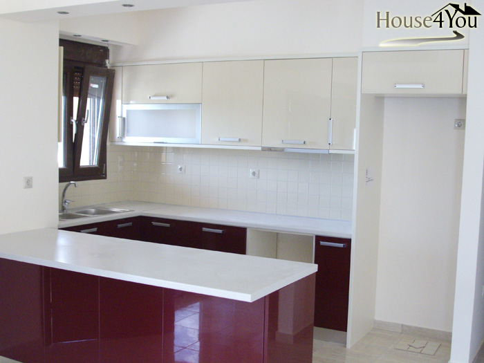 Πωλείται πολυτελές τριάρι 95 τ.μ. στη Νέα Ζωή στα Γιάννενα