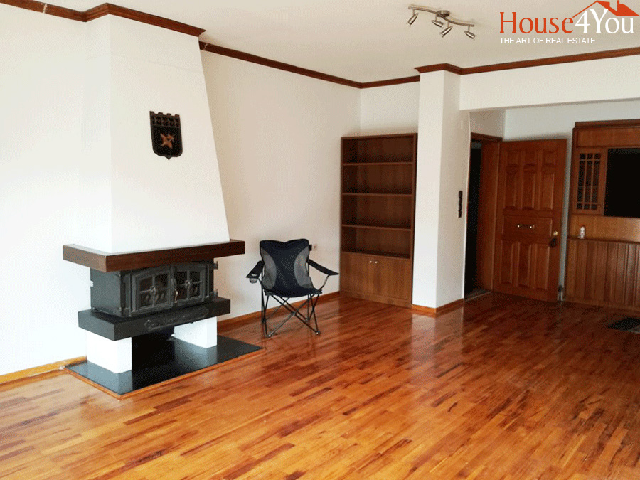 Ενοικιάζεται 4αρι 3ου ορόφου 140τ.μ. στο Κέντρο στα Ιωάννινα