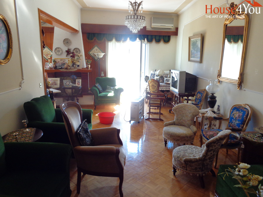 Πωλείται οροφοδιαμέρισμα 147 τμ. 2ου ορόφου επι της οδού Αβέρωφ στο κέντρο των Ιωαννίνων