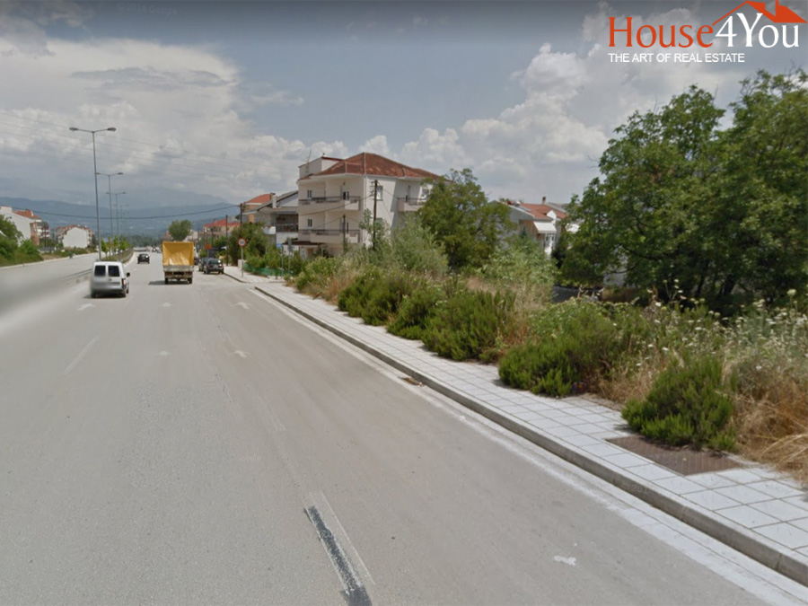 Πωλείται οικόπεδο τρίφατσο 485τμ. με ΣΔ 0.5 με καλό προσανατολισμό στην Κιάφα Ιωαννίνων